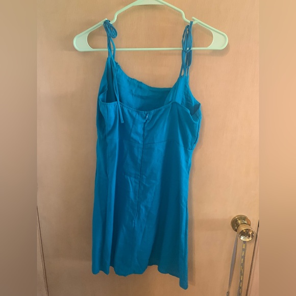 NWOT Urban Outfitters Dress Size Medium - Picture 2 of 3